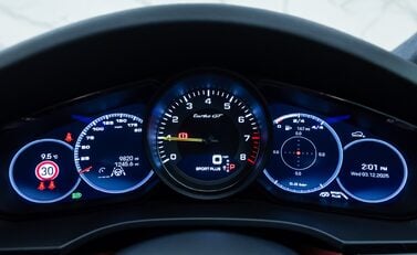 Porsche Cayenne TURBO GT 21