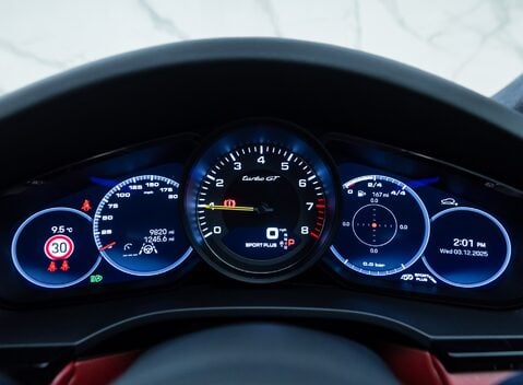 Porsche Cayenne TURBO GT 21