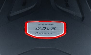 Porsche Cayenne TURBO GT 43
