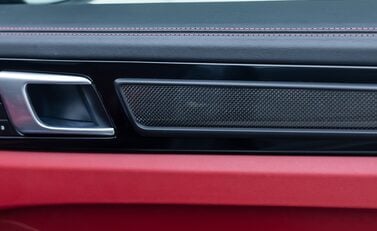 Porsche Cayenne TURBO GT 29