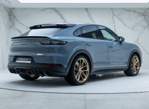 Porsche Cayenne TURBO GT 6