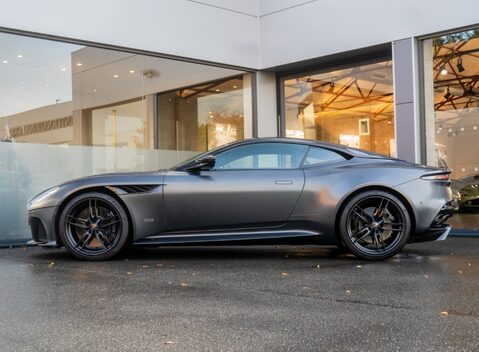 Aston Martin DBS Superleggera 3