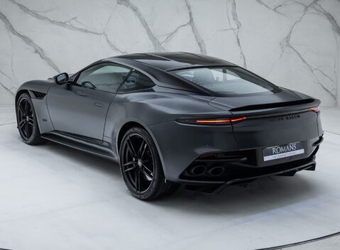 Aston Martin DBS Superleggera 12