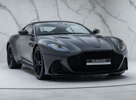 Aston Martin DBS Superleggera 9