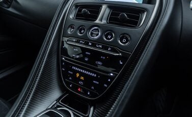 Aston Martin DBS Superleggera 24