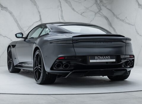 Aston Martin DBS Superleggera 10