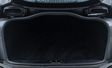 Aston Martin DBS Superleggera 52