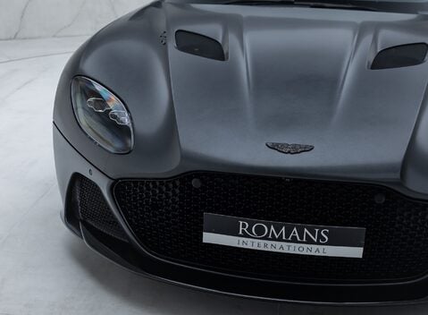 Aston Martin DBS Superleggera 30