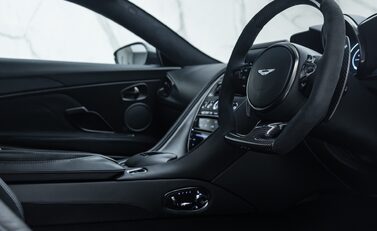 Aston Martin DBS Superleggera 13