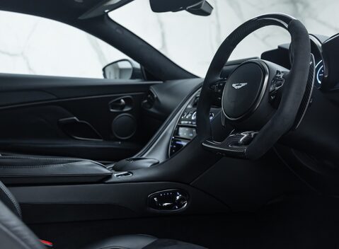 Aston Martin DBS Superleggera 13