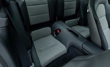 Porsche 911 50TH ANNIVERSARY EDITION 18