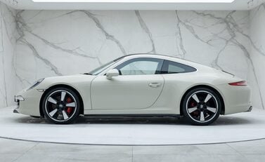 Porsche 911 50TH ANNIVERSARY EDITION 5