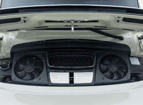 Porsche 911 50TH ANNIVERSARY EDITION 37