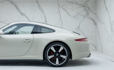 Porsche 911 50TH ANNIVERSARY EDITION 36