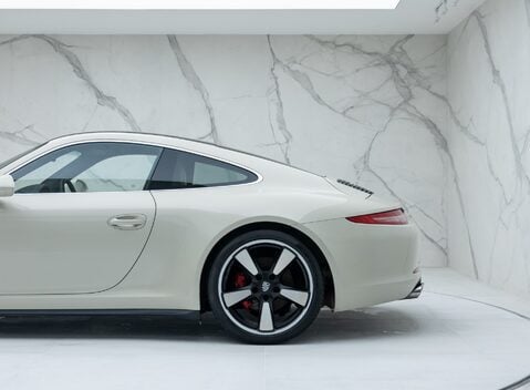 Porsche 911 50TH ANNIVERSARY EDITION 36