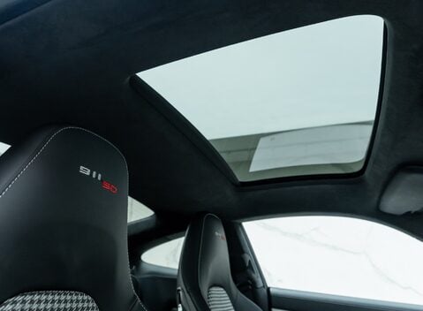 Porsche 911 50TH ANNIVERSARY EDITION 17