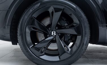 Bentley Bentayga V8 AZURE EXTENDED WHEELBASE First Edition 43
