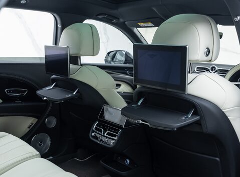 Bentley Bentayga V8 AZURE EXTENDED WHEELBASE First Edition 22