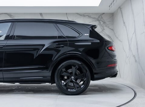 Bentley Bentayga V8 AZURE EXTENDED WHEELBASE First Edition 50