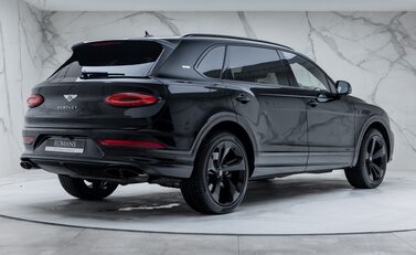 Bentley Bentayga V8 AZURE EXTENDED WHEELBASE First Edition 6