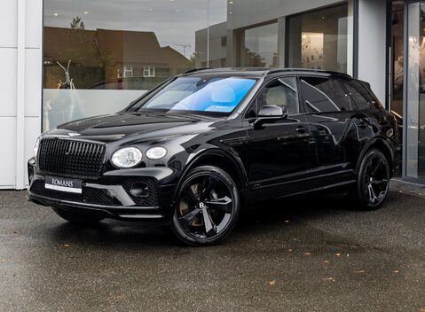 Bentley Bentayga V8 AZURE EXTENDED WHEELBASE First Edition 2