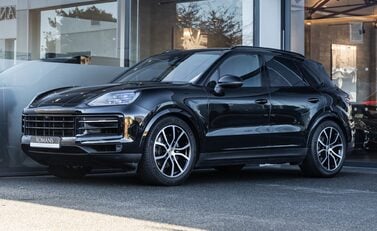 Porsche Cayenne V6 2