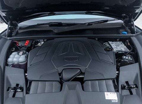 Porsche Cayenne V6 35