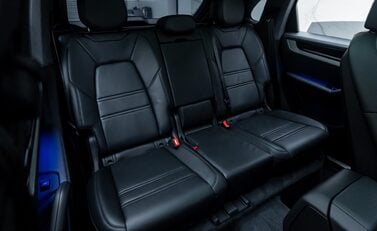 Porsche Cayenne V6 17