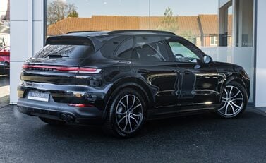 Porsche Cayenne V6 4