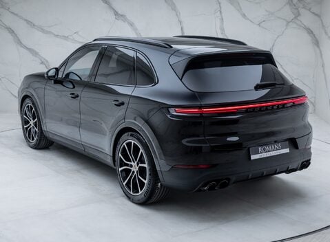 Porsche Cayenne V6 12