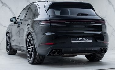 Porsche Cayenne V6 10