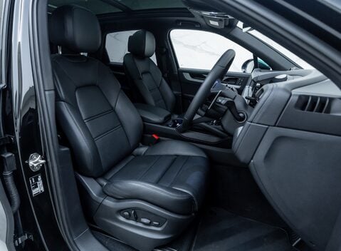 Porsche Cayenne V6 14