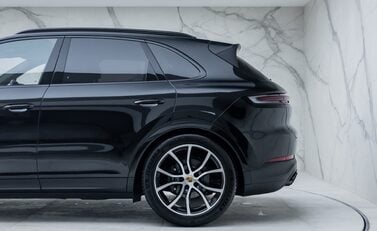 Porsche Cayenne V6 34