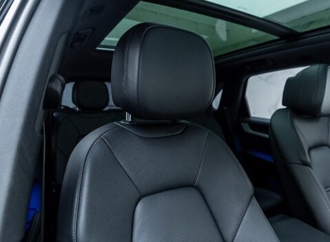 Porsche Cayenne V6 15