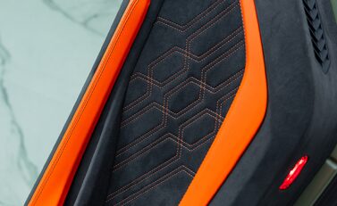 Lamborghini Revuelto 31