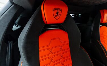 Lamborghini Revuelto 18