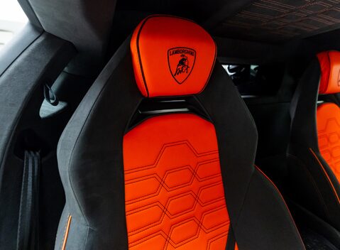 Lamborghini Revuelto 18