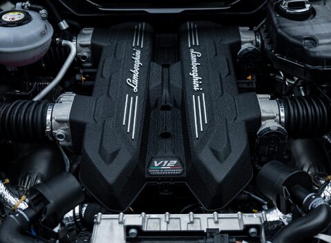 Lamborghini Revuelto 47