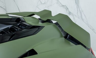 Lamborghini Revuelto 40