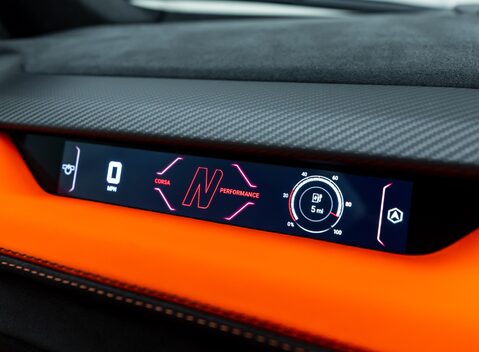 Lamborghini Revuelto 26