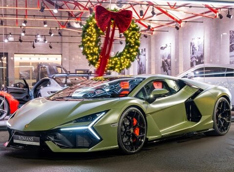 Lamborghini Revuelto 2