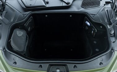 Lamborghini Revuelto 49