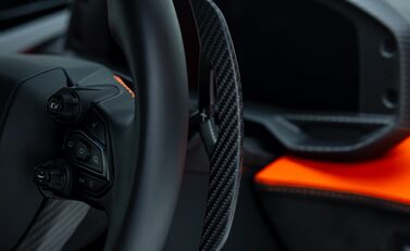 Lamborghini Revuelto 15