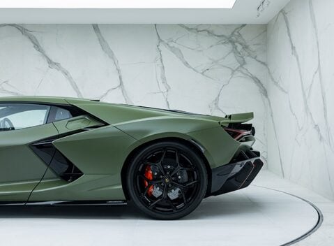 Lamborghini Revuelto 45