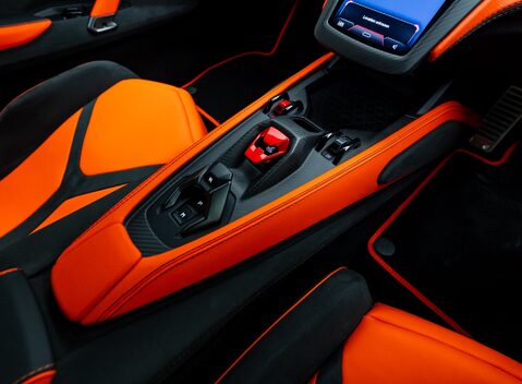 Lamborghini Revuelto 27