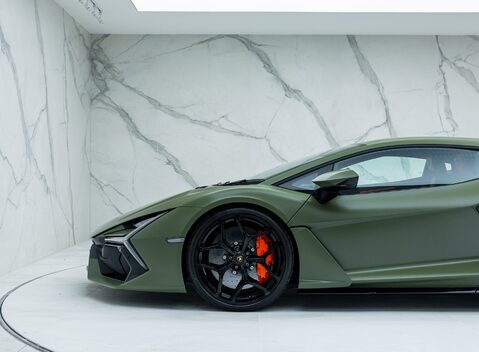Lamborghini Revuelto 44