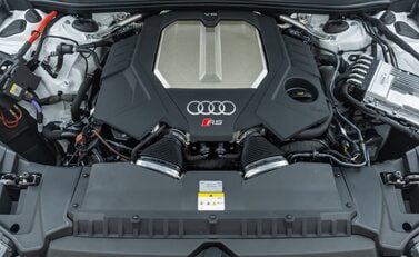 Audi RS6 GT 51