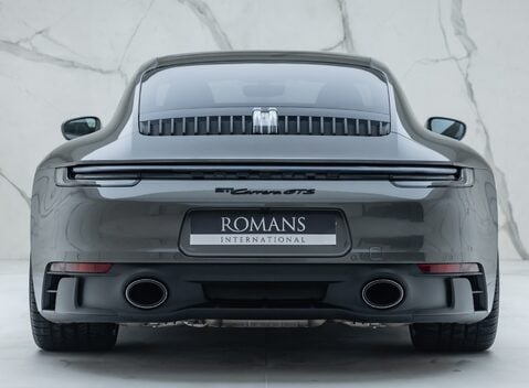 Porsche 911 Carrera GTS (992) 5