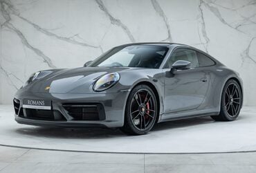 Porsche 911 Carrera GTS (992)
