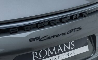 Porsche 911 Carrera GTS (992) 32